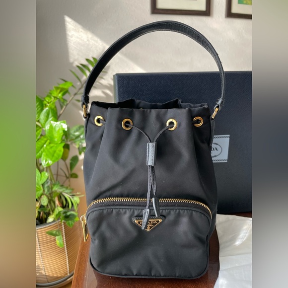 Prada Duet Re-Nylon bucket bag $1,890 - Picture 3 of 16